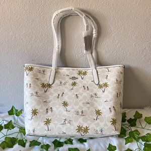 coach City Tote In Signature Canvas With Hula Print cj601